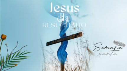 fondo panorámico con motivos de la cruz vacía y luz de pascua