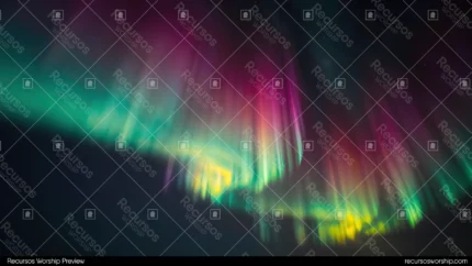 Aurora boreal fotorrealista cortinas luz espectral verde teal magenta amarillo dorado cenit cielo oscuro nocturno horizontal general atmosferico inmersivo fenomeno natural textura diseno fondo