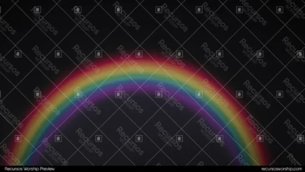 Arco arcoiris espectral completo semicirculo centrado fondo negro oscuro horizontal promesa celestial pacto alianza divina fidelidad dios iglesia genesis bíblico