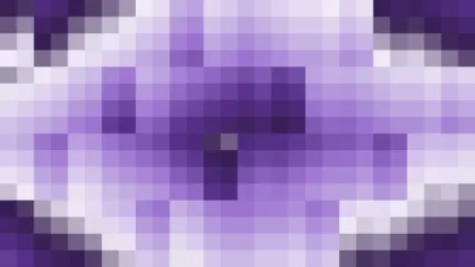 Mosaico denso de píxeles en tonos violeta con rombos, video loop VJ para escenario de iglesia