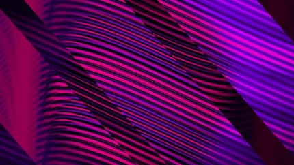 Hypnotic Depths - Angular Descent Still — fondo abstracto horizontal violeta, púrpura